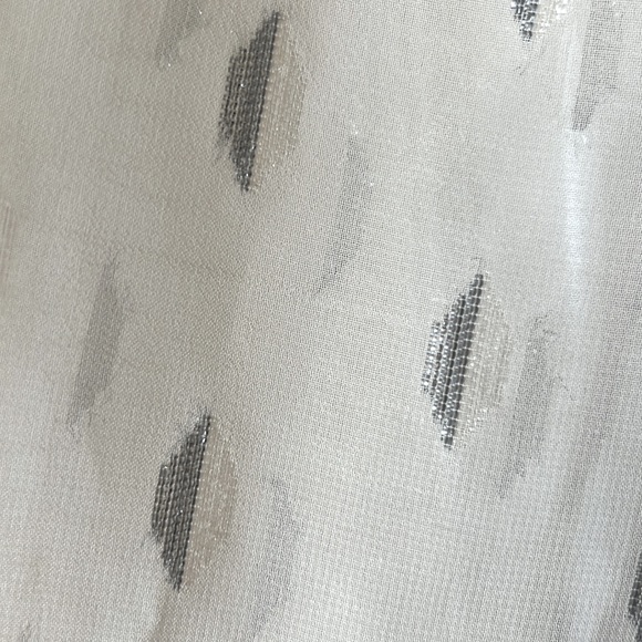 H&M cream silver jacquard pattern peplum blouse, size small - Picture 4 of 11